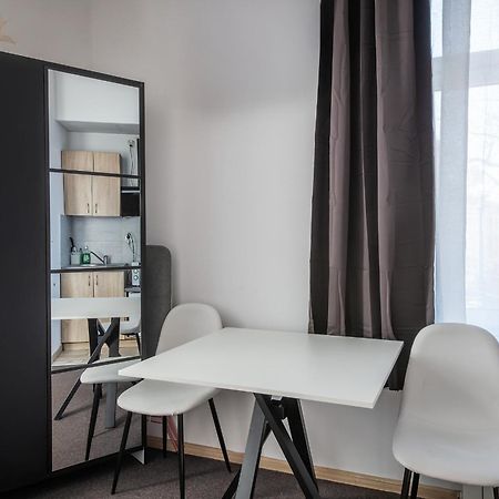 70S Hostel Krakow Ngoại thất bức ảnh
