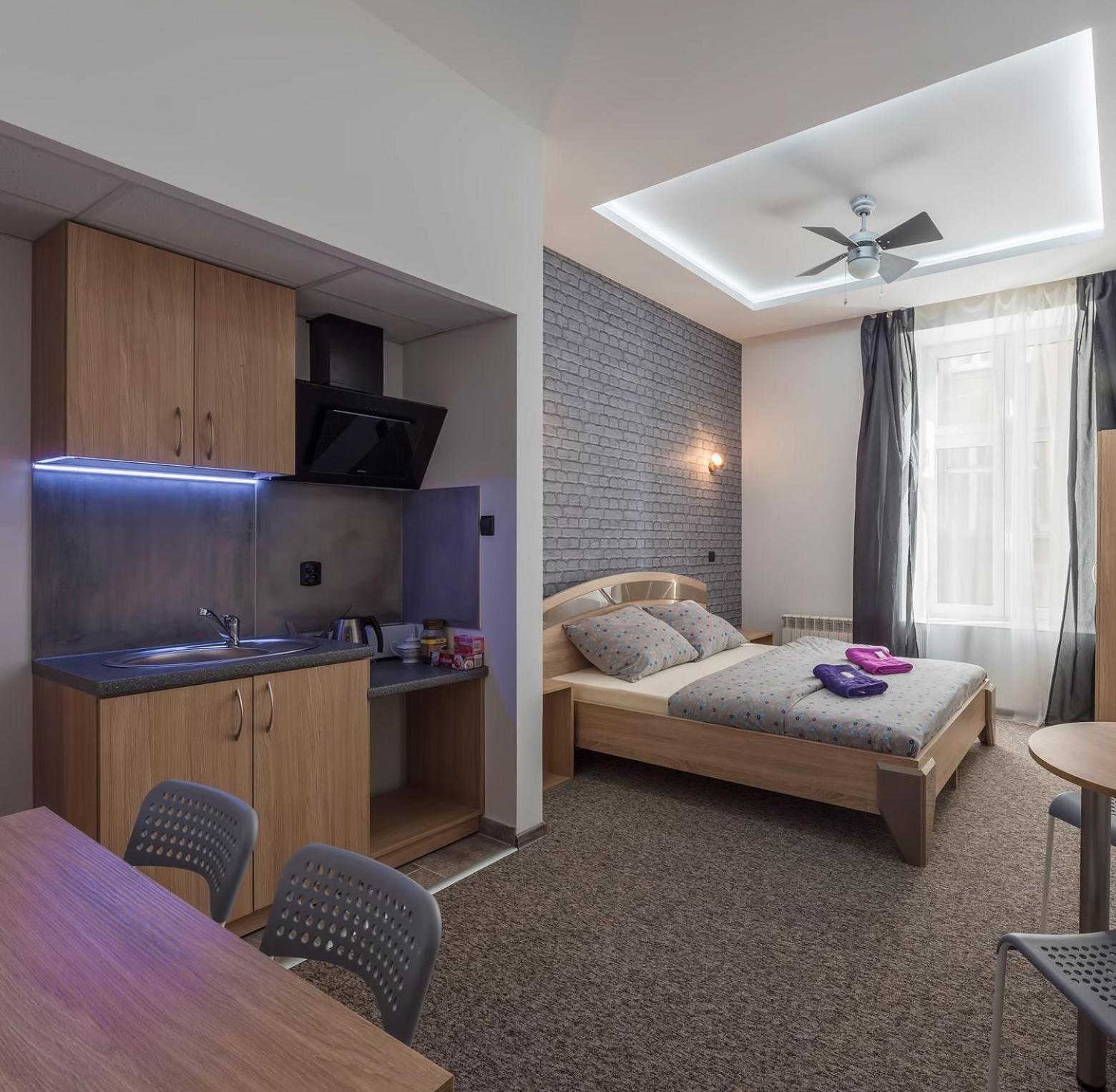 70S Hostel Krakow Ngoại thất bức ảnh