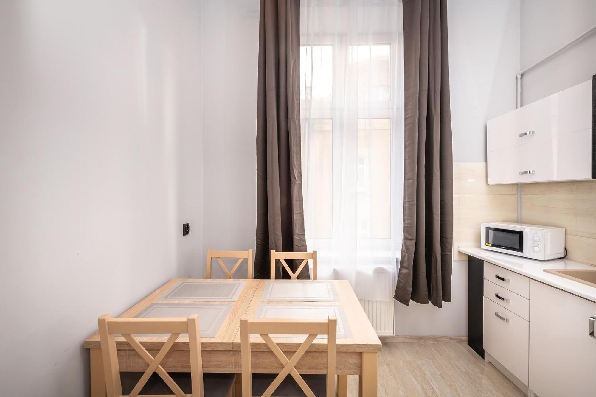70S Hostel Krakow Ngoại thất bức ảnh