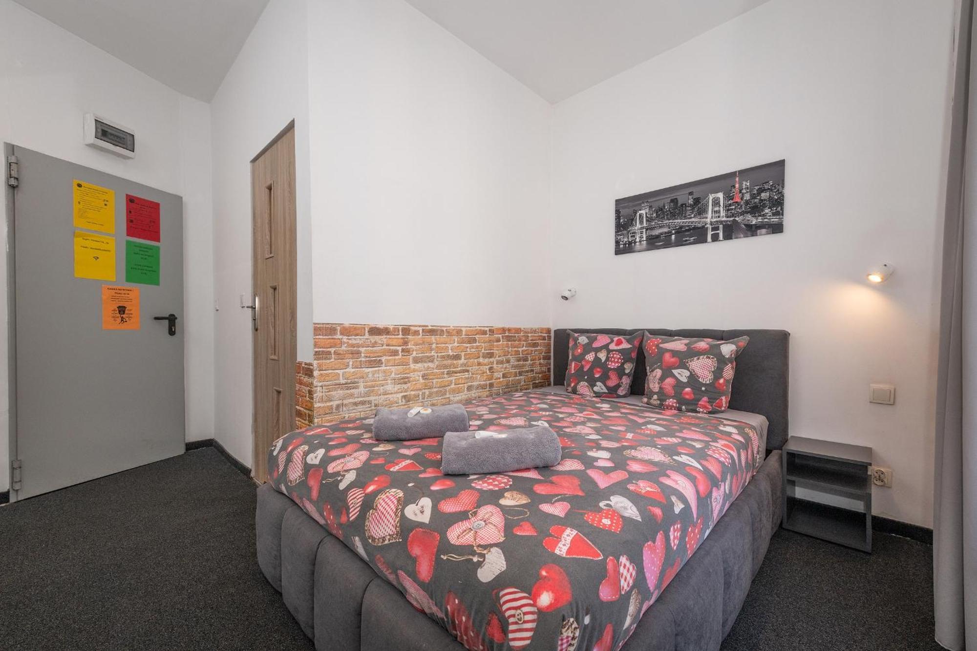 70S Hostel Krakow Ngoại thất bức ảnh